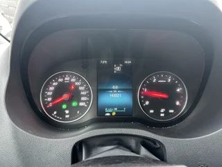 Mercedes-Benz Sprinter 2023 - 517 1.9 CDI Euro 6 E / 143 dkm obrazek 4