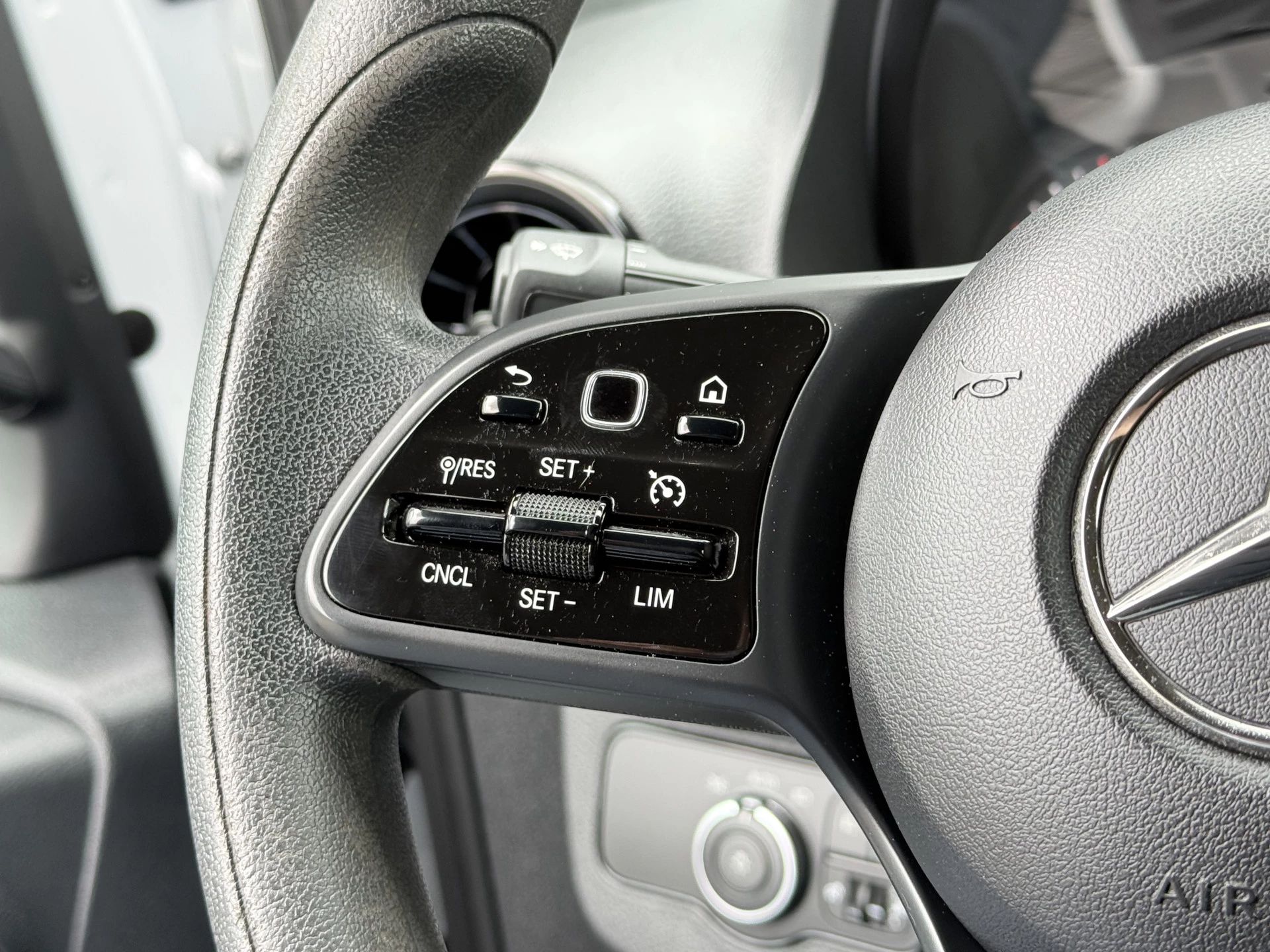 Mercedes-Benz Sprinter 2023 - 315 CDI 150 PK / L3H2 / 360 CAMERA / AIRCO / CRUISE / NAVI / 3-ZITS / CARPLAY / GEVEERDE STOEL изображение 11
