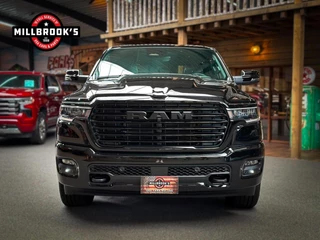 Dodge Ram 1500 2024 - Laramie Sport изображение 4