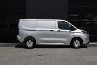 Ford Transit Custom 2024 - 300 2.0 TDCI L1H1 Trend 136pk - Carplay - Android - Camera - LED - Stoelverwarming - 70l tank - Rijklaar obrazek 5