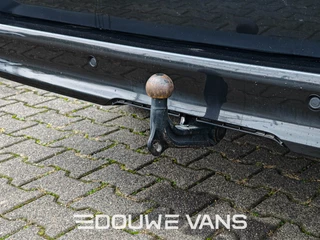 Mercedes-Benz V-Class 2022 - V300 L2 DC 4-Matic AMG Line 360 Camera Navi DAB zdjecie 9