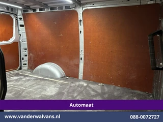 Iveco Daily 2021 - 35S16V 157pk Automaat 3500kg Trekhaak L2H1 Euro6 Airco | Camera | Navigatie | LM Velgen obrazek 14
