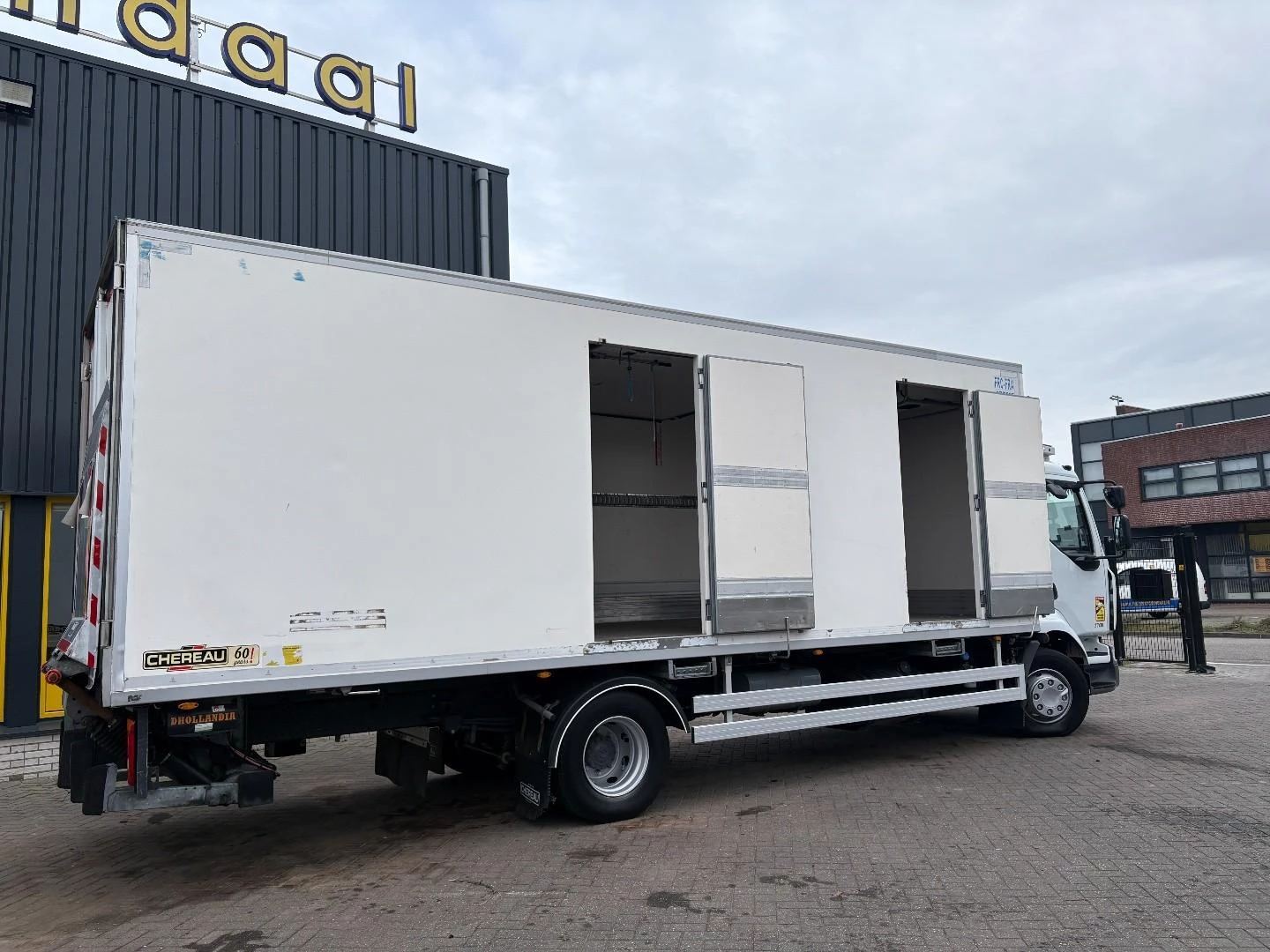 Renault MIDLUM 270 DXI 2013 изображение 20