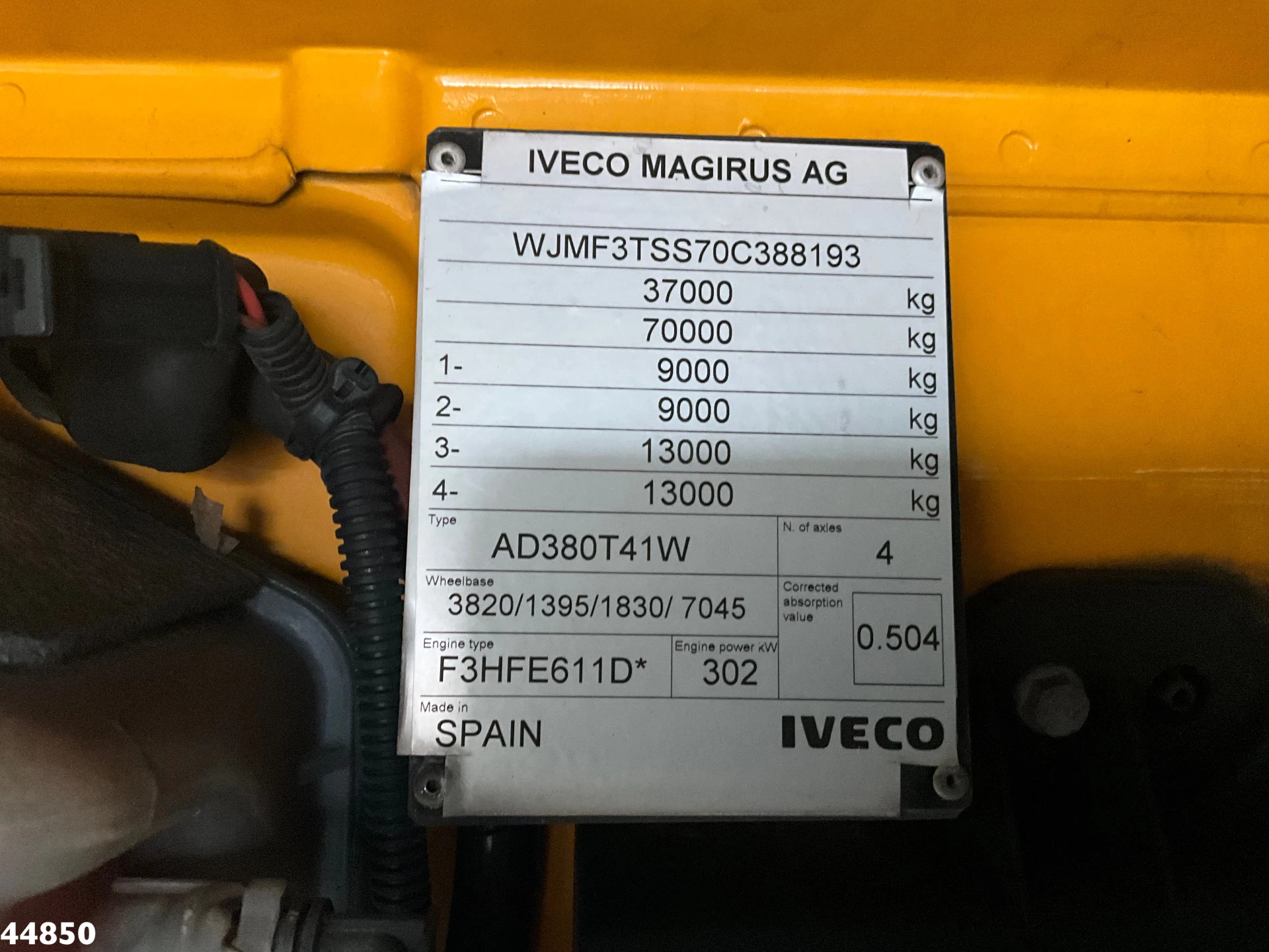 Iveco Trakker 2018 - AD380T41W 8x6 Euro 6 HMF 19 Tonmeter Z-kraan image 23