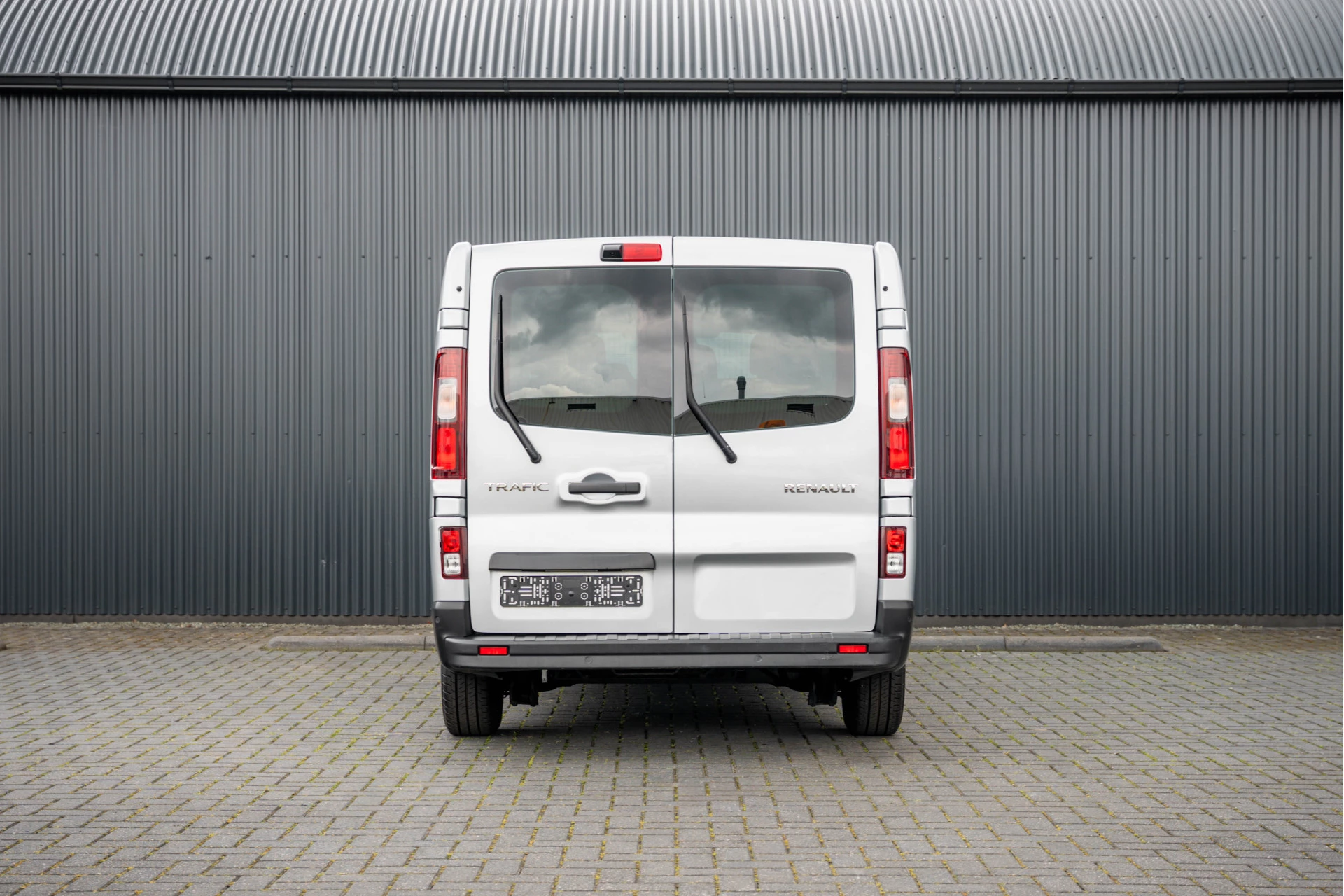 Renault Trafic 2024 - Blue dCi 150PK | L2H1 | 9-Zits | IN BPM/BTW | LED | Canera | Navi | Zijschuifdeur R+L | Cruise | Airco | PDC | Euro 6 obrázek 9