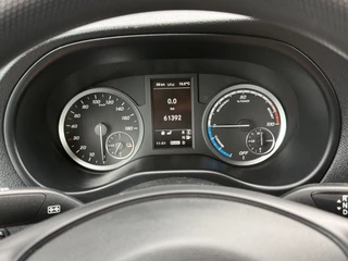 Mercedes-Benz eVito 2023 - 66 kWh / FULL ELECTRIC / SOH 93% / L2H1 / AUTOMAAT / BOTT INRICHTING / 1e EIG. / CAMERA / 3-ZITS / CRUISE image 16