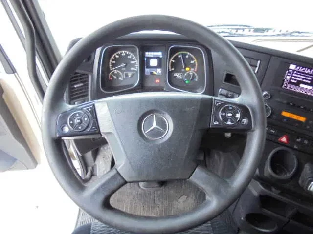 Mercedes-Benz Actros 2013 - 2542 6X2 obrázek 16