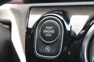 Mercedes-Benz A-Class 2023 - 180 AMG Line Panodak Sfeerlicht !!NIEUWBINNEN!! obrazek 27