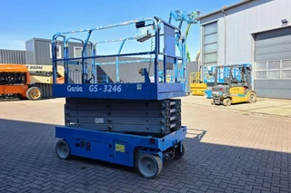 Genie 2015 - GS3246 Electric, Working Height 11.75 m, 318kg Cap immagine 2 miniatura