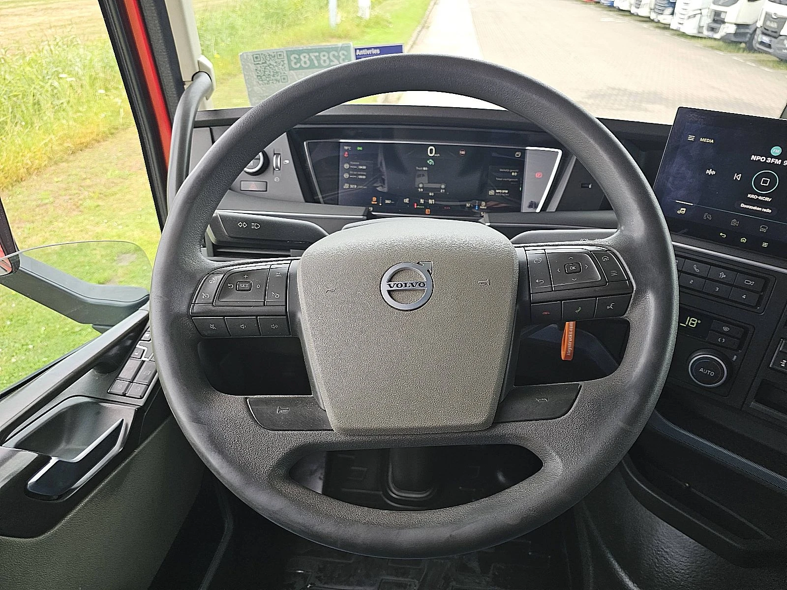 Volvo FH 2023 - 500 image 11