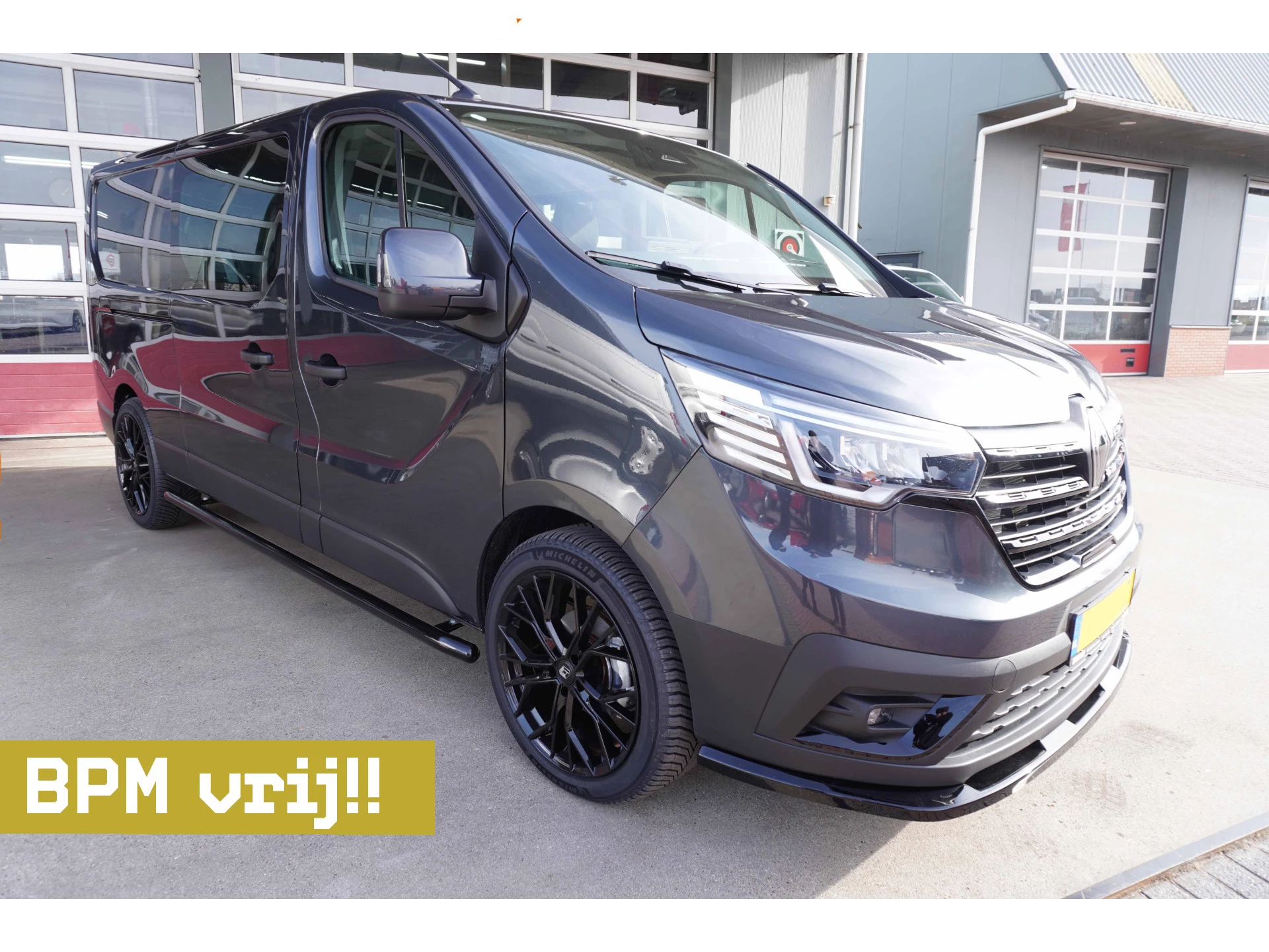 Renault Trafic 2024 - 2.0 Blue dCi 130PK T29 L2H1 Advance Dubbelcabine Blackout pakket Bild 1