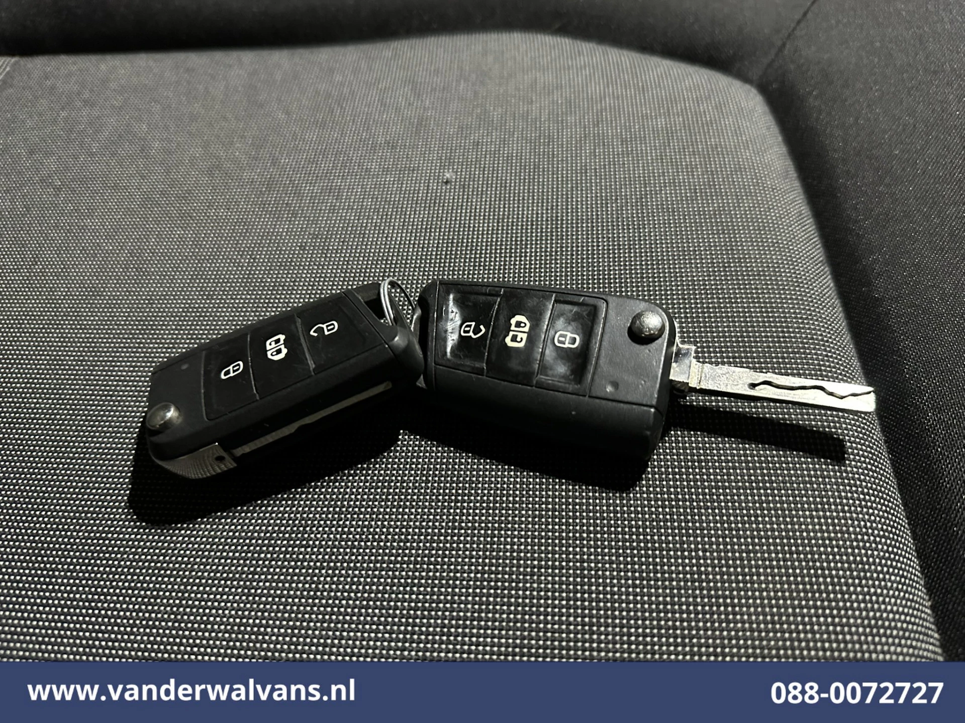 Volkswagen Crafter 2022 - 2.0 TDI 141pk L3H3 L2H2 Euro6 Airco | Camera | Apple Carplay | Cruisecontrol | Chauffeursstoel obrázek 19