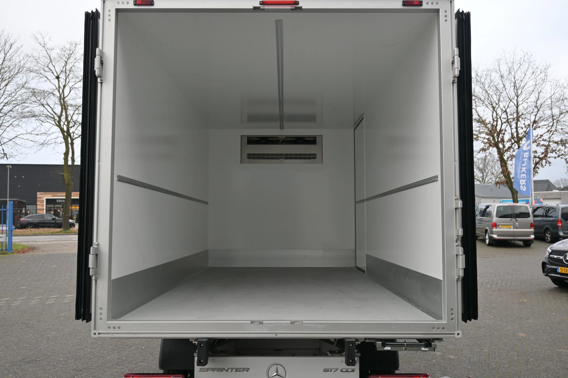 Mercedes-Benz Sprinter 2024 - 517 CDI L3 Koel Vries Bakwagen image 4