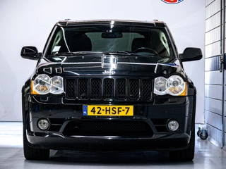 Jeep Grand Cherokee 2009 - 6.1 V8 Hemi SRT-8 | Youngtimer! obrazek 5
