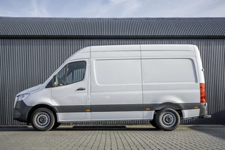 Mercedes-Benz Sprinter 2023 - **317 CDI L2H2 | Incl. 6MND garantie | MBUX | Euro 6 | 170 PK | Climate | Carplay | PDC** image 5
