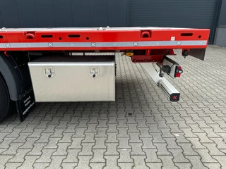 KAESSBOHRER N/A 2026 - new and unused Heavy-Duty flatbed / 690cm extendable / steering axle / lift axle / twistlocks / timberstakes / NL-trailer / APK: 04-2027 imagem 26