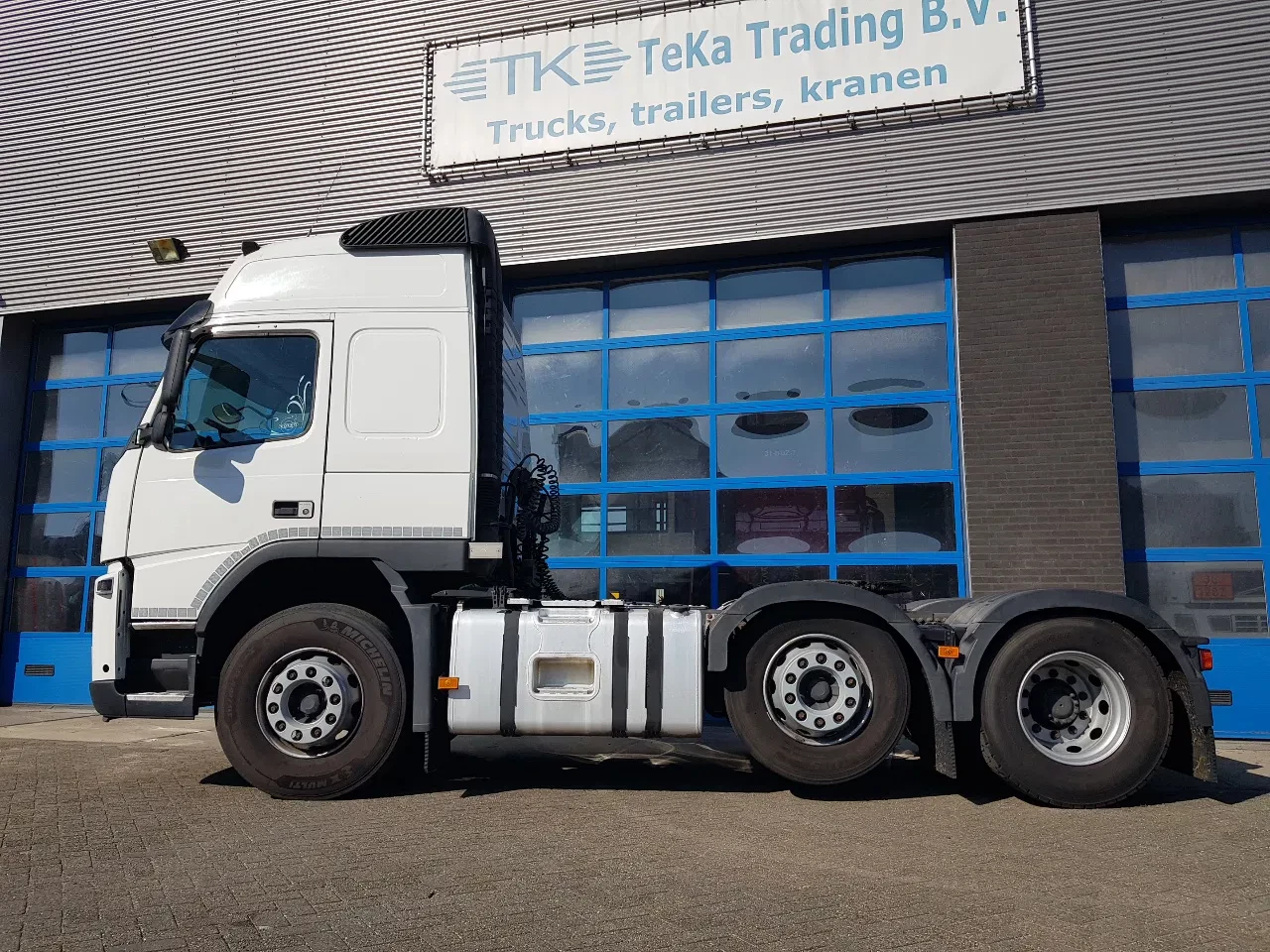Volvo FM 410 2011 - 6x2 ADR EX/II EX/III FL OX AT Hydrauliek zdjęcie 3