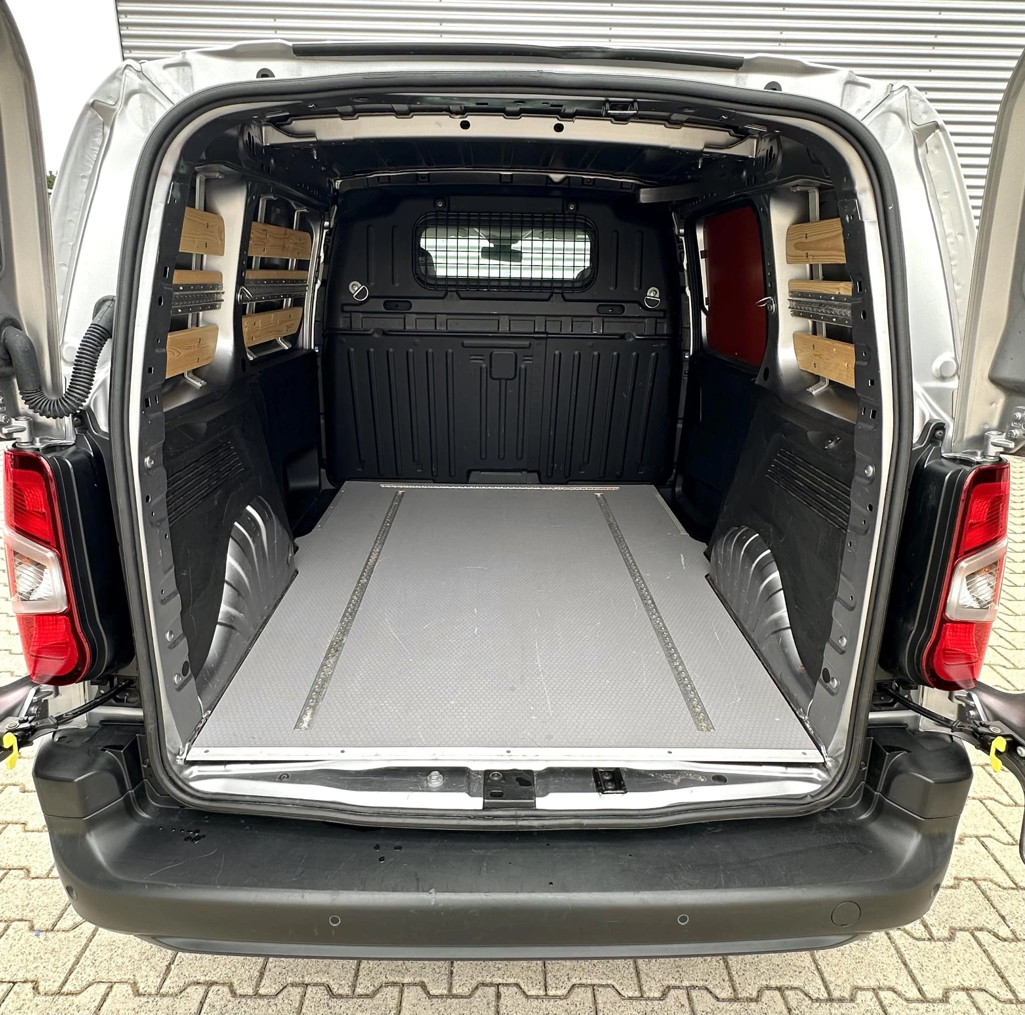 Peugeot Partner 2022 - 1.5 BlueHDI Marge btw vrij Partner/Berlingo/Combo изображение 16