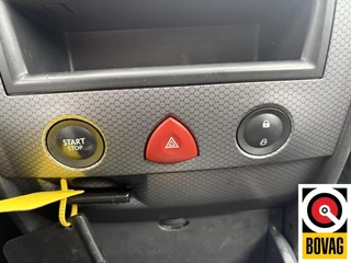 Renault Mégane 2005 - 1.6-16V Privilège Luxe APK tot 07-2027 obrazek 17