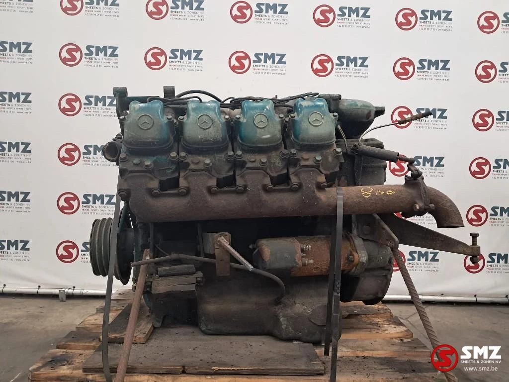 Mercedes-Benz - Occ motor OM422 Mercedes afbeelding 1