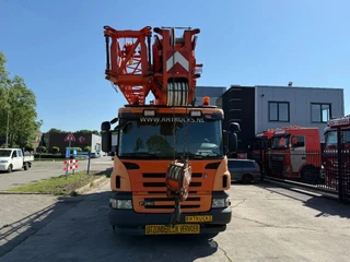 Scania P 2009 - P380 8X4 + FAUN HK40 + FLYJIB + BALLASTBL. 6,9 TON - 4.305 HOURS image 2