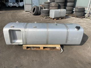 DAF N/A - 1944801 BRANDSTOFTANK 845 LTR 2327X675X620 MM image 1