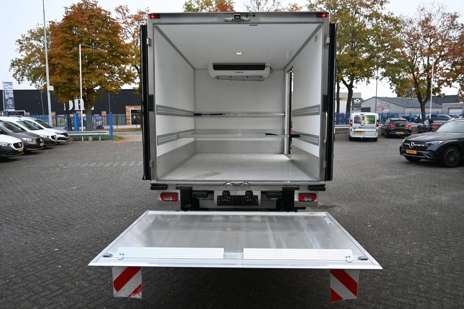 Mercedes-Benz Sprinter 2024 - 517 CDI Koel-vries Bakwagen met laadklep image 11