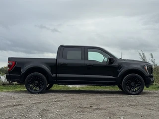 Ford F-150 2024 - USA LARIAT SPORT WIDEBODY 5.0L V8, LAGE BIJTELLING, 1E EIG, DEALER ONDERHOUDEN, FULLY LOADED image 3 thumbnail