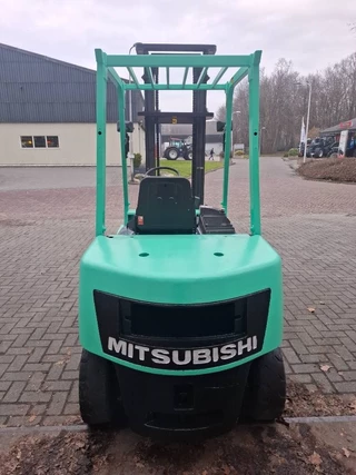 Mitsubishi N/A 1998 - FD30 Heftruck obrazek 3