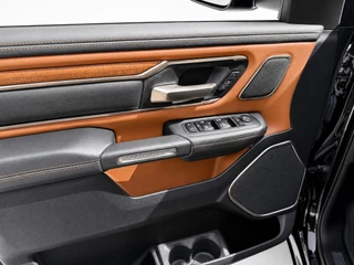 Dodge Ram 1500 2024 - 5.7 V8 4x4 Crew Cab Longhorn | Bakflip | Incl LPG | Fuel 22INCH velgenset| imagem 25