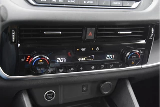 Nissan QASHQAI 2022 - 1.3 MHEV Xtronic Acenta obrazek 10