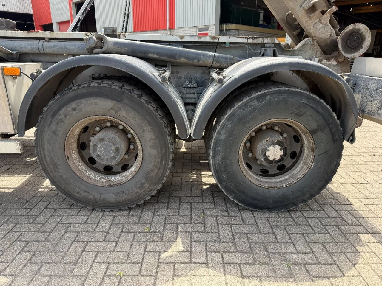 Volvo FMX 410 2018 - / ENGINE RUNNING / 8X4 / ONLY:278525 KM / AJK HOOKLIFT 25TON / 2X BIG AXLE / FULL-STEEL / AUTOMATIC / EURO-6 / 2018 obrázek 18