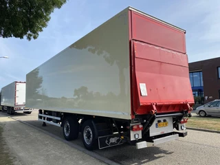Samro 2-Axle Isobox 2009 - N/A image 3