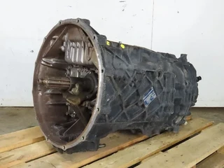 MAN - Gearbox & Clutch Parts Versnellingsbak 12AS2130TD à venda