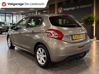 Peugeot 208 2015 - 1.2 PureTech Style Pack/airco/navi/trekhaak/boeken afbeelding 2 miniatuur
