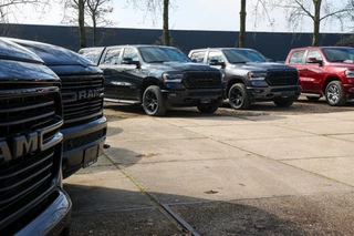 Dodge Ram 1500 2024 - 5.7 V8 4x4 Crew Cab 5'7 Laramie | Trekhaak | Tonneau cover | extra LPG 200L | Wide boddy | Fuel 22inch velgenset| image 35