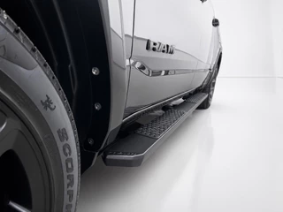 RAM 1500 2024 - LARAMIE Laramie Hurricane, BPM VRIJ | Incl. Tonneau cover |Panoramadak | Bijrijders scherm| Adaptieve Cruise Control! obrazek 12