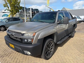 Chevrolet Avalanche 2003 - 4x4 dubcab pickup на продажу