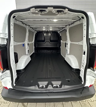 Ford E-Transit 2025 - Cust. 320 L1H1 Trend 65 kWh Nieuw! bild 10