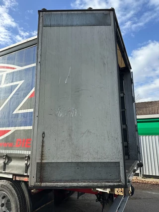 DAF XF 106.440 2015 - DAF XF 106 440 BL 4x2 *SpaceCab*Pritschenwagen mit Schiebeplane und EDSCHA - Verdeck* zdjecie 15