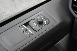 Ford E-Transit Custom 2026 - 340 L2H1 Limited 71 kWh 218pk | 2x Schuif | DDS LED | 360 Camera | B&O | ACC | Navi | Verwarmd stuurwiel | Elek trekhaak | AGR-stoel | Rijklaar zdjecie 8