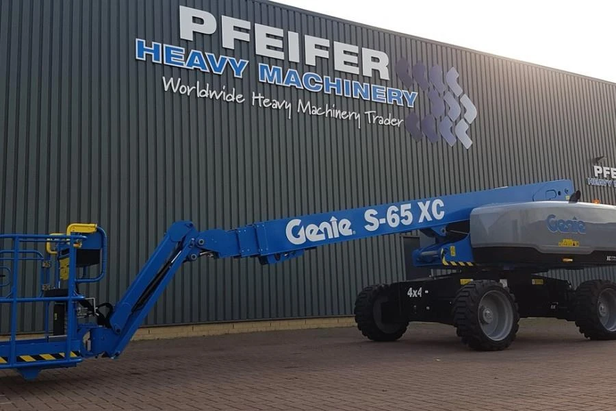 Genie 2020 - S65XC Valid inspection, Diesel, 4x4 Drive, 21.8m W image 1