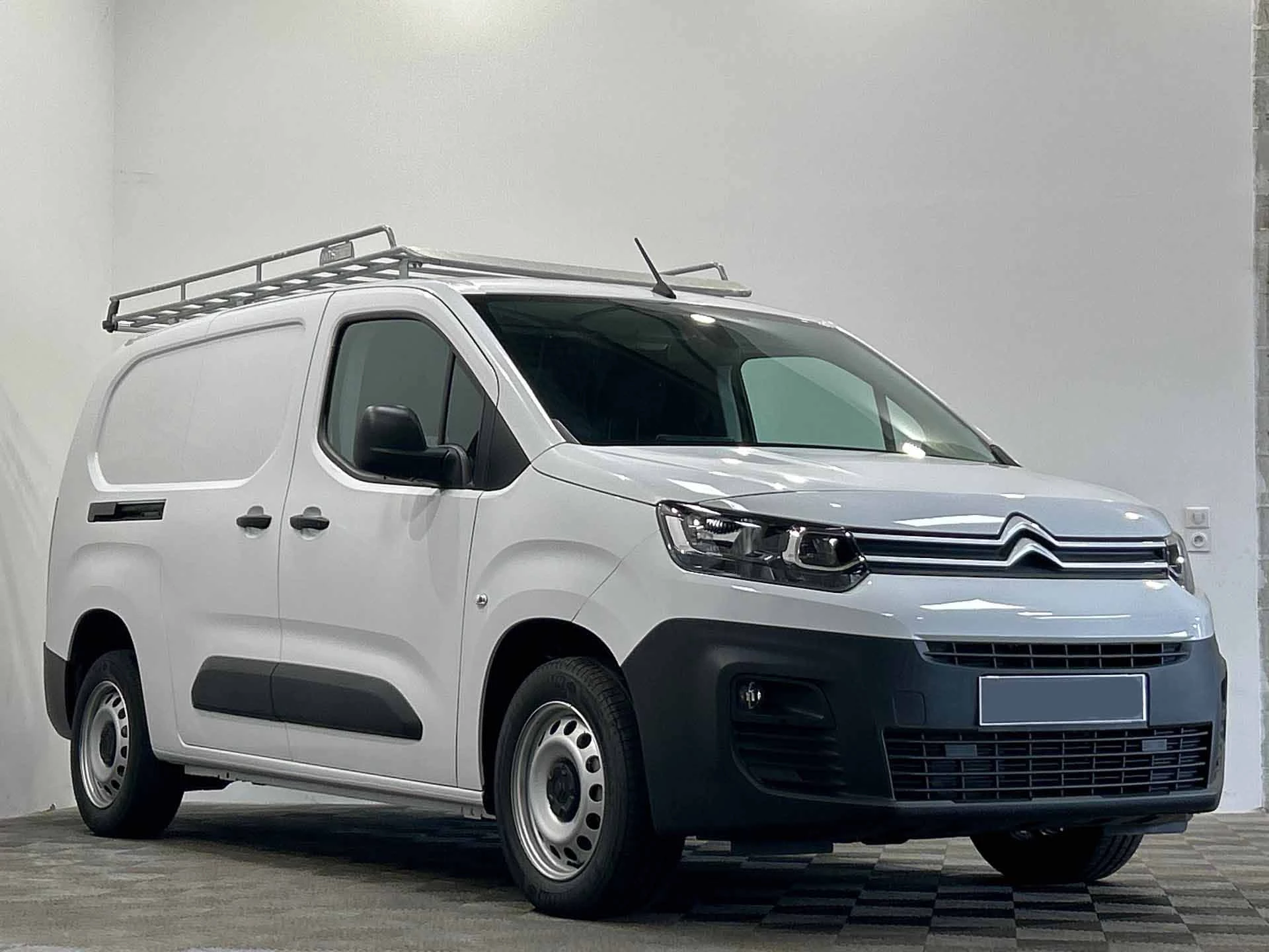 Citroën Berlingo 2024 - BlueHDi 130PK S&S L2 3 Zits afbeelding 2
