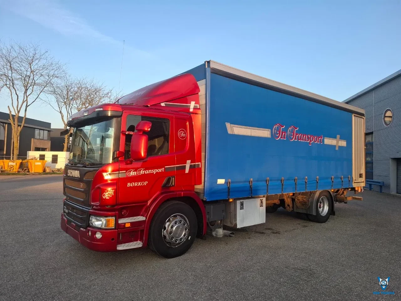 Scania P 2015 - P280 / CURTAIN SAILS / PLATFORM / FRIDGE / NAVI / AUTOMATIC / EURO-6 / 2015 afbeelding 1