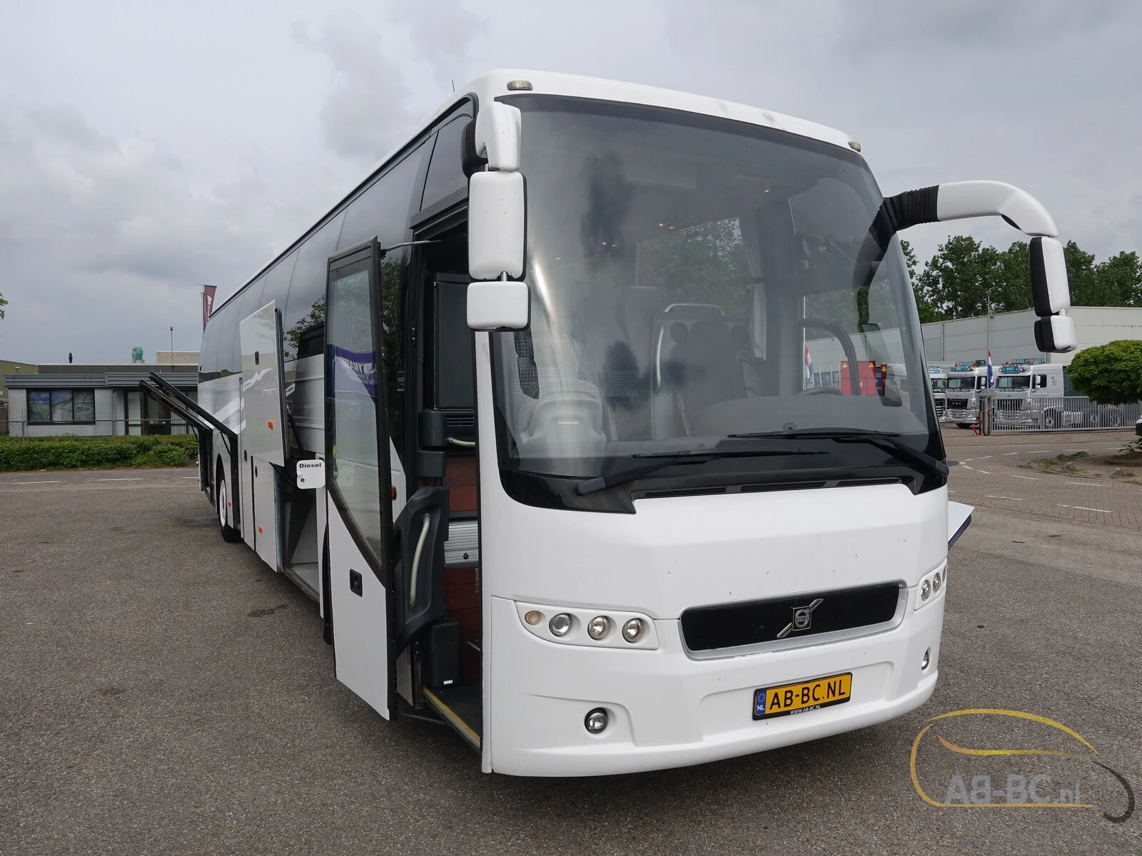 Volvo 9500H - 59 Seats EURO 6 2015 afbeelding 4