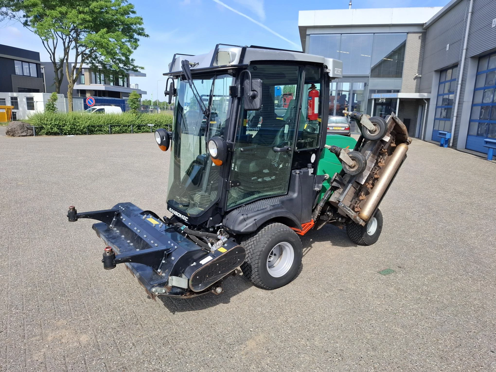 Ransomes 2021 - HM600 / FLAIL MOWER / 3855 HOURS / HYDROSTATIC / 65 HP / AIRCO / CLOSED CABIN / 2021 afbeelding 2