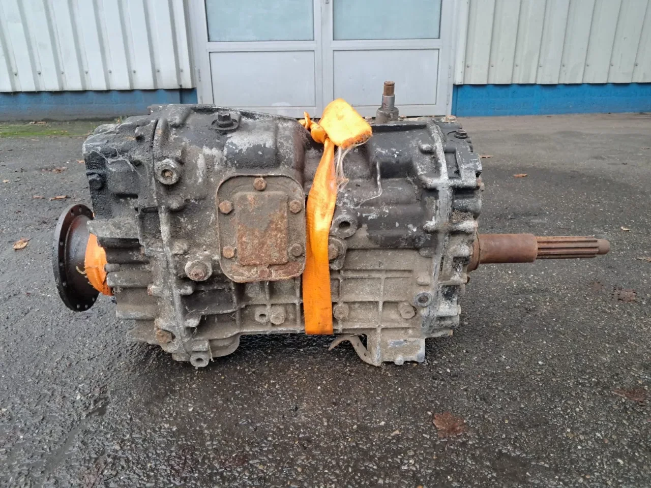 ZF - Gearbox ZF , 8 pieces in stock zdjęcie 30