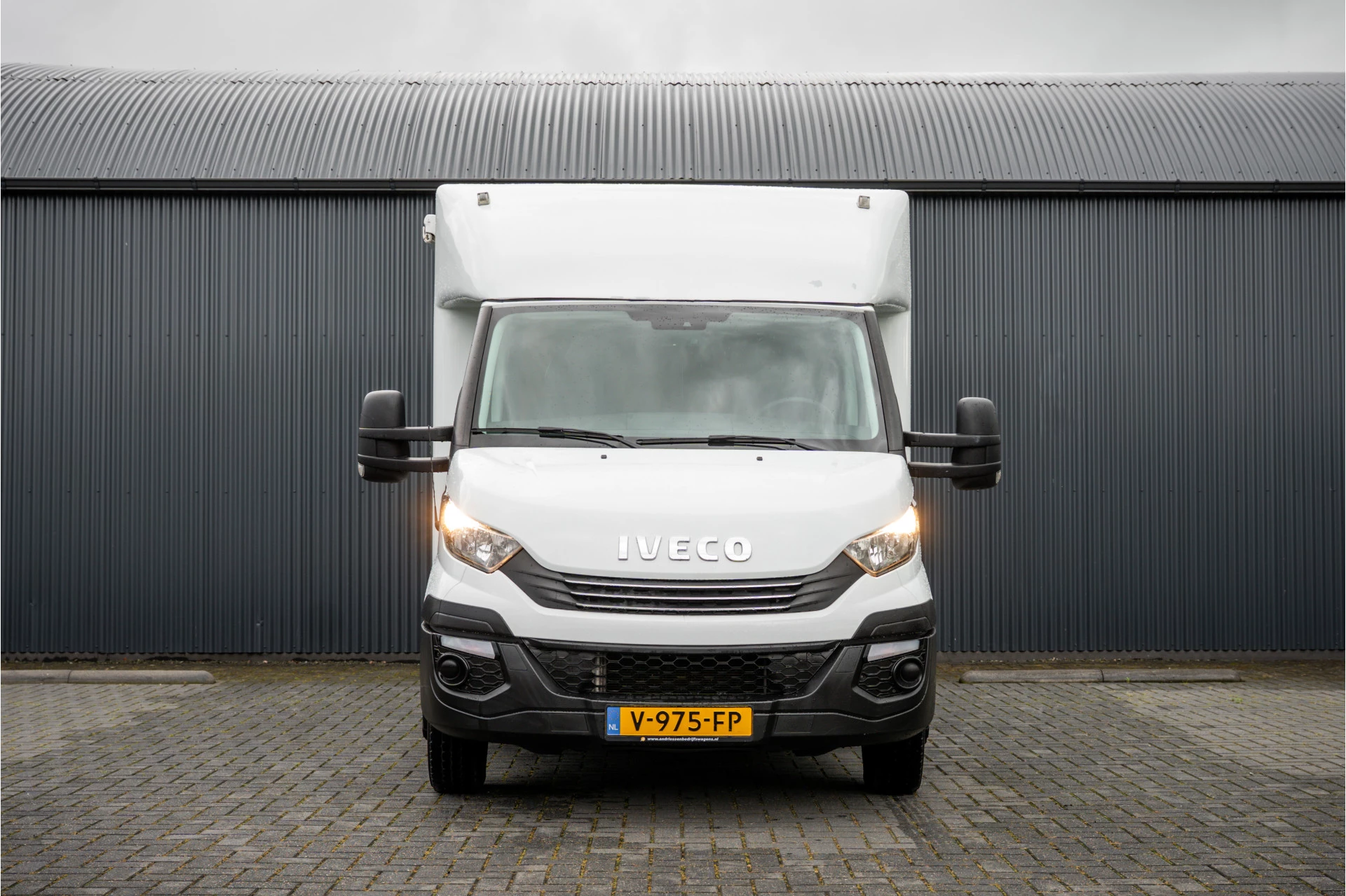 Iveco Daily 2017 - 40C18 3.0L 180PK | Camperkandidaat | 1ste Eigenaar | Automaat | Euro 6 | Camera | 3.5T Trekgewicht imagen 3