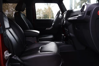 Jeep Wrangler 2013 - 3.6i V6 4x4 Aut. SAHARA / Hardtop en Softtop / Trekgew 2.000 KG imagen 23