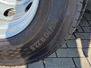 Mercedes-Benz Actros 2025 - 2548 6x2/4 Procabin GigaSpace - NEW - Night clima - PTO - ACC - Sliding 5th wheel image 23